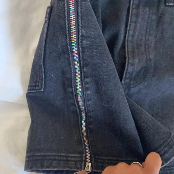 Black denim skirt - Picture 2 of 3